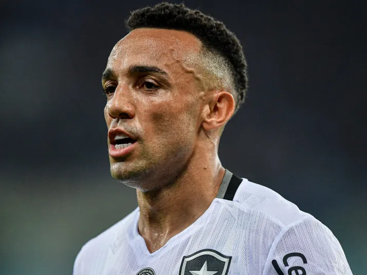 Marçal decide falar sobre Luís Castro no Grêmio e saída de Davide Ancelotti do Botafogo