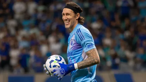 Cassio jogador do Cruzeiro durante partida contra o Botafogo no estadio Mineirao pelo campeonato Brasileiro A 2025. Foto: Fernando Moreno/AGIF