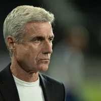 Luís Castro começa trabalho no Grêmio e enaltece Renato Gaúcho