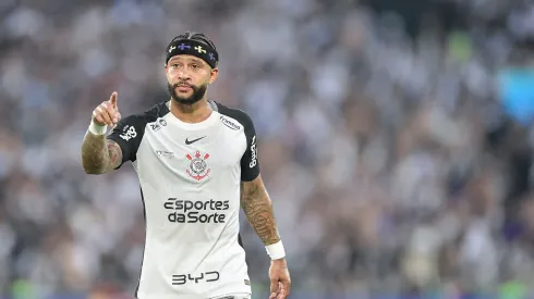 Memphis Depay em Vasco x Corinthians pela Copa do Brasil 2025