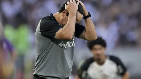 Fernando Diniz tecnico do Vasco durante partida contra o Corinthians no estadio Maracana pelo campeonato Copa Do Brasil 2025. Foto: Alexandre Loureiro/AGIF