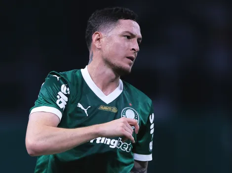 Torcida do Palmeiras comemora saída de Aníbal Moreno