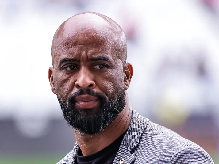 Osmar Stabile indica provável saída de Fabinho do Corinthians