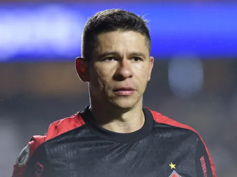 Osvaldo quer renovar com o Vitória e revela possível cargo pós-aposentadoria