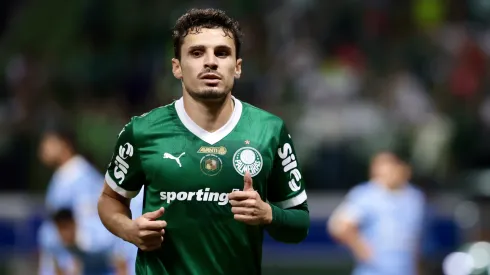Raphael Veiga pode não permanecer no Palmeiras em 2026
