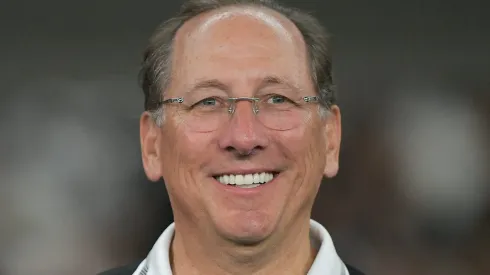 Botafogo de John Textor supera concorrência do Palmeiras