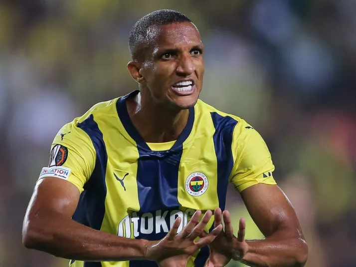 Bahia entra em disputa com o Fluminense e pode fechar retorno de Rodrigo Becão