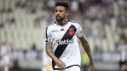 Paulinho, do Vasco, entrou na mira do Athletico-PR