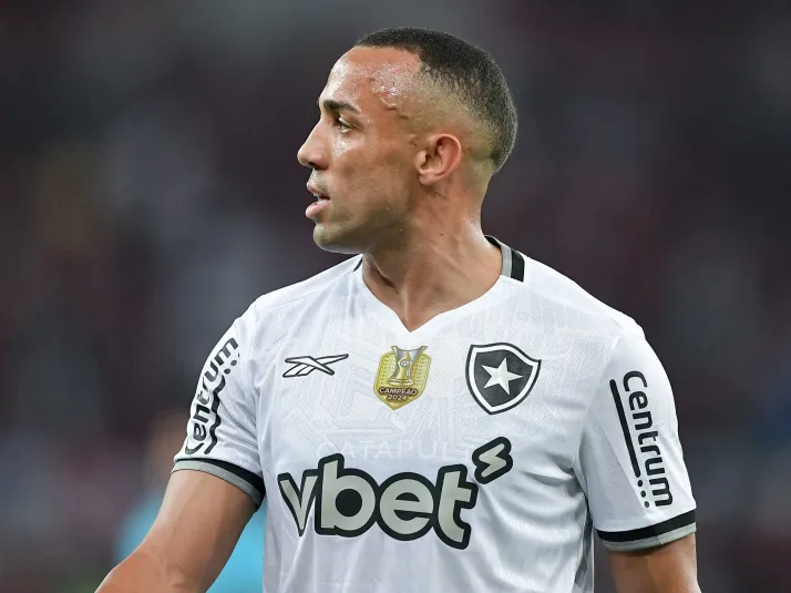 Marçal acredita que Botafogo irá brigar por títulos em 2026