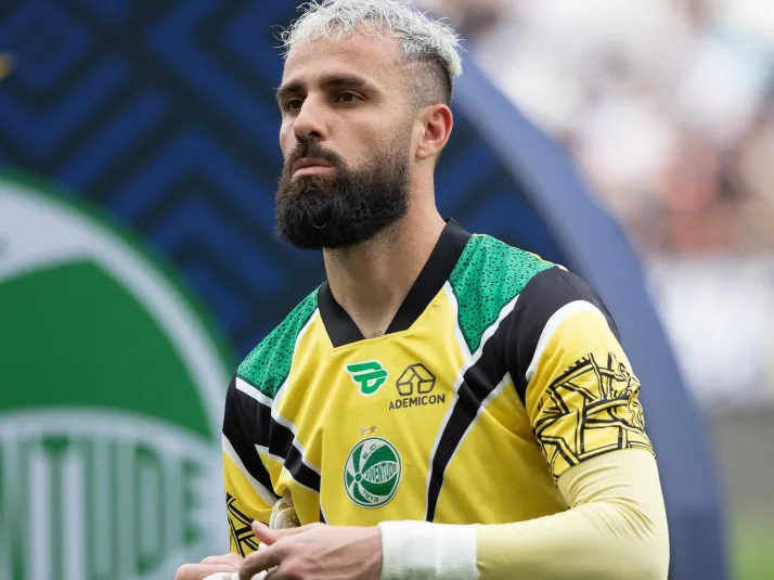 Cedido pelo São Paulo, Jandrei define futuro e renova com Juventude