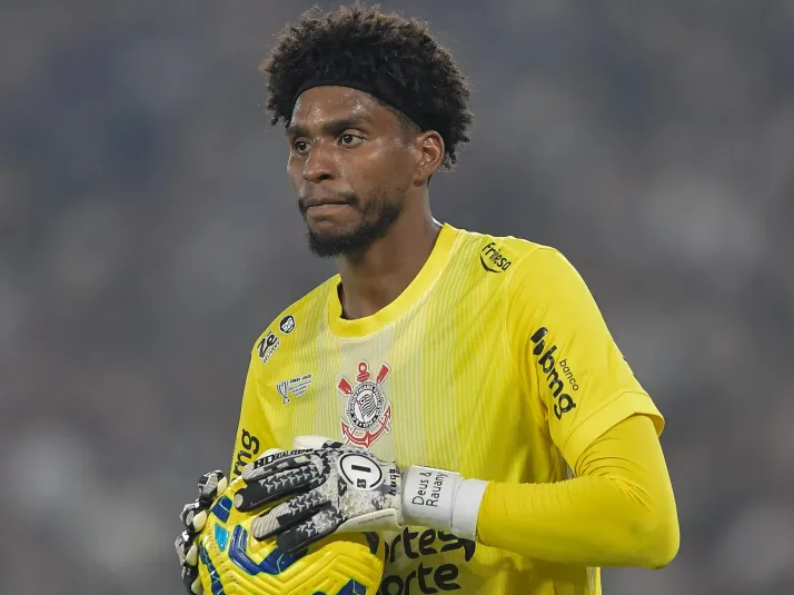 Flamengo segue de olho, após ser avisado de interesse do Milan em Hugo Souza