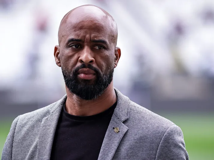 Internacional abre conversas com Fabinho Soldado, mas salário impede acordo