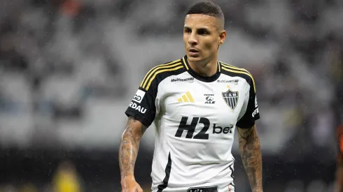 Guilherme Arana entrou na mira do Fluminense