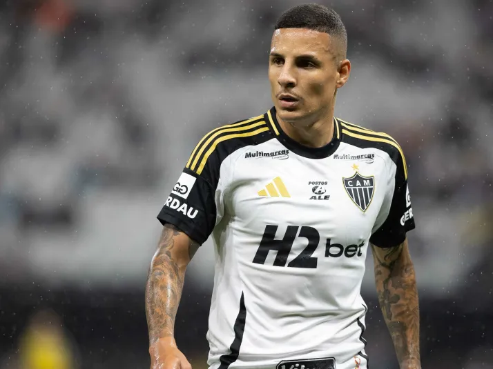 Atlético-MG recusa primeira proposta do Fluminense por Arana