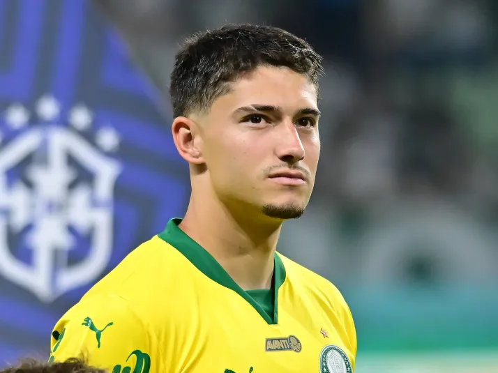 Venda de Aníbal Moreno pode abrir espaço para Martínez no Palmeiras