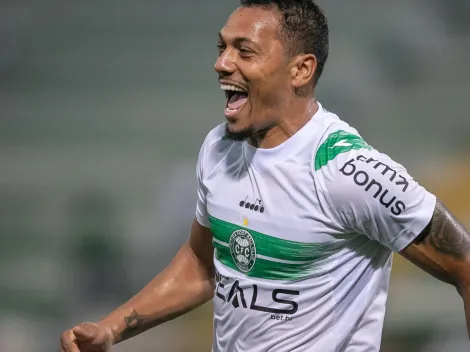 Ceará confirma a contratação do lateral Alex Silva, ex-Coritiba
