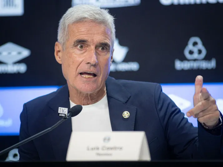 Promessa do Grêmio de R$ 625 milhões chama atenção de Luís Castro