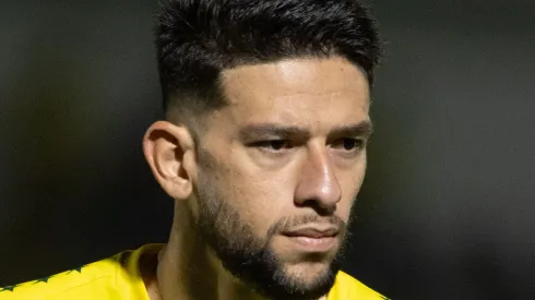 Jemmes jogador do Mirassol lamenta durante partida contra o Cruzeiro no estadio Jose Maria de Campos Maia pelo campeonato Brasileiro A 2025. Foto: Joisel Amaral/AGIF