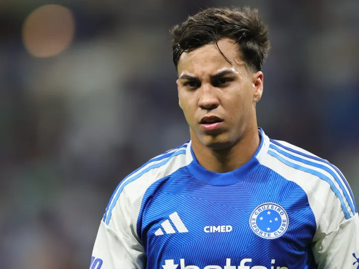 Aston Villa recua por Kaio Jorge devido à pedida do Cruzeiro