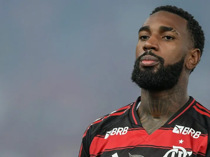 Gerson, meia ex-Flamengo, é oferecido para jogar no Botafogo, revela Jorge Nicola
