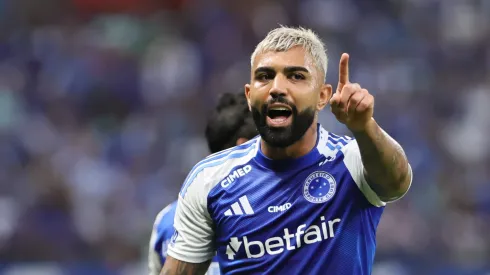 Gabriel Barbosa gabigol jogador do Cruzeiro reclama com a arbitragem durante partida contra o Fluminense no estádio Mineirão pelo campeonato Brasileiro A 2025. Foto: Gilson Lobo/AGIF