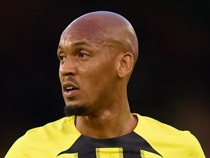 Vasco enfrenta concorrência de Fluminense e Palmeiras por Fabinho