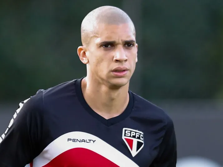 Dória, ex-São Paulo, entra no radar do Internacional