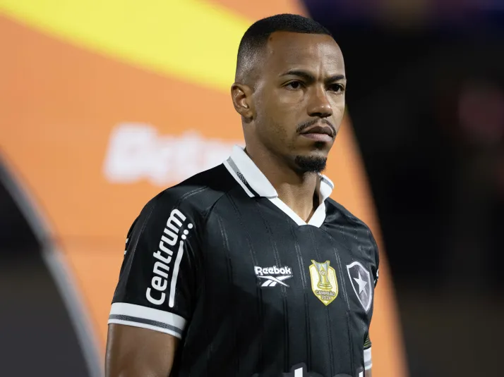 Paulo Nunes solta o verbo sobre Marlon Freitas no Palmeiras