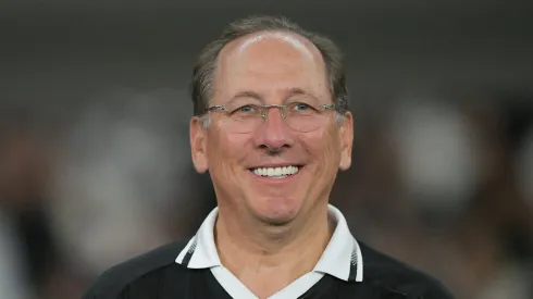 Textor está atrás de reforços para o Botafogo.