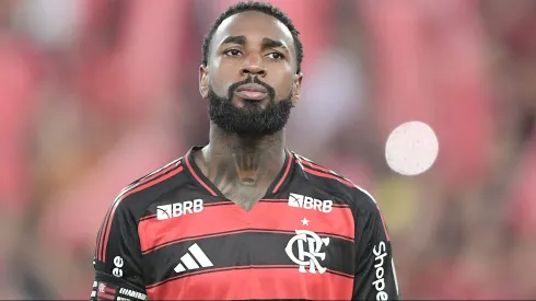 Gerson durante confronto entre Flamengo e Deportivo Táchira na Libertadores de 2025.