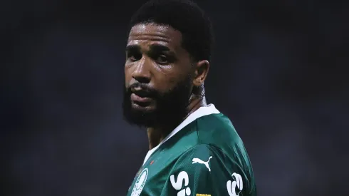 Micael, zagueiro do Palmeiras