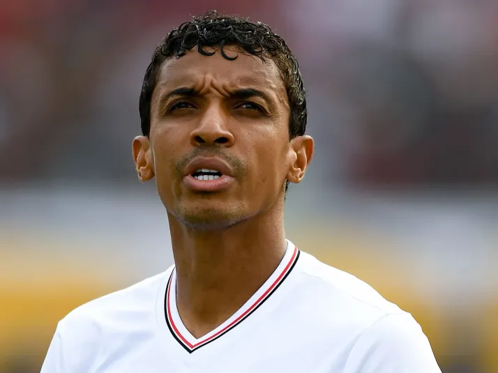 Internacional tem prazo para definir negociação com Luiz Gustavo