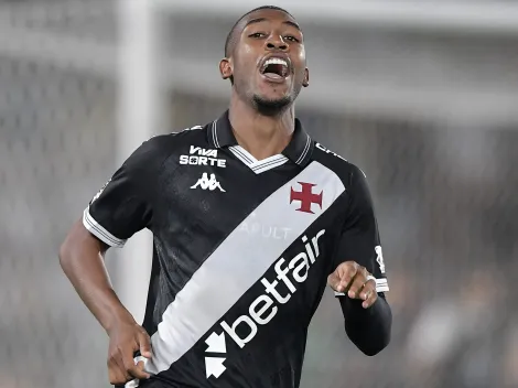 Adriando Imperador, ídolo do Flamengo, comenta sobre comparações com Rayan, do Vasco