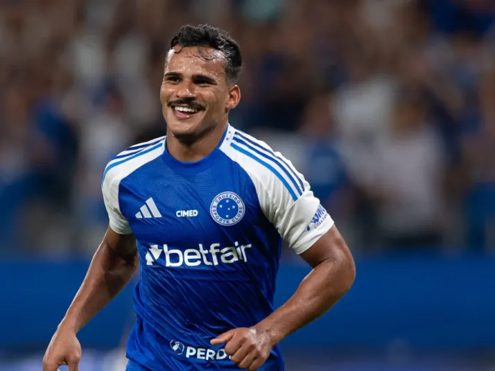 Kaiki pode deixar o Cruzeiro e fechar com o Como, da Itália; diretoria 'topa' negociar