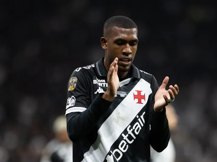 Saiba quem foi o melhor e o pior jogador do Vasco em 2025