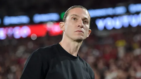 Filipe Luis tecnico do Flamengo durante partida contra o Santos no estadio Maracana pelo campeonato Brasileiro A 2025. Foto: Thiago Ribeiro/AGIF