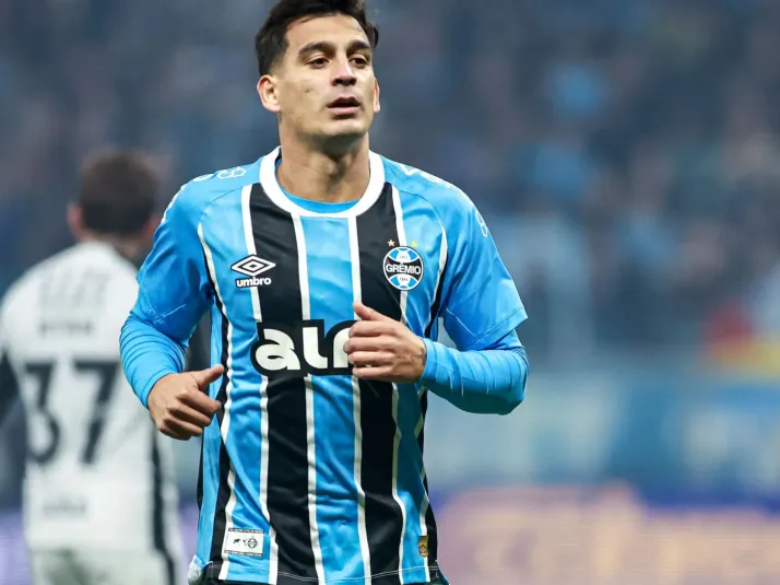 Cristaldo, meia do Grêmio, entra no radar do Racing