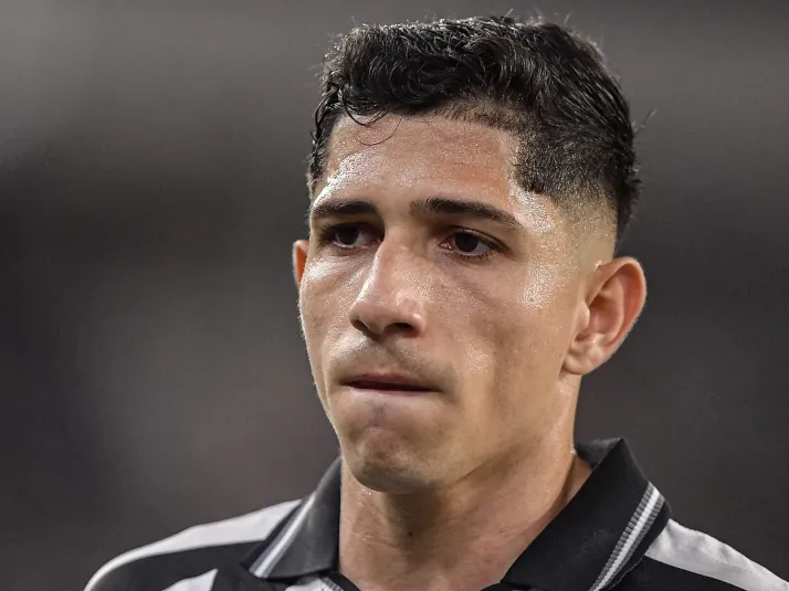 Grêmio tem interesse em Savarino, do Botafogo