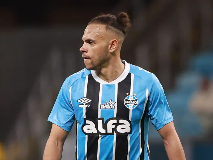 Grêmio quita dívida com Braithwaite após cobrança