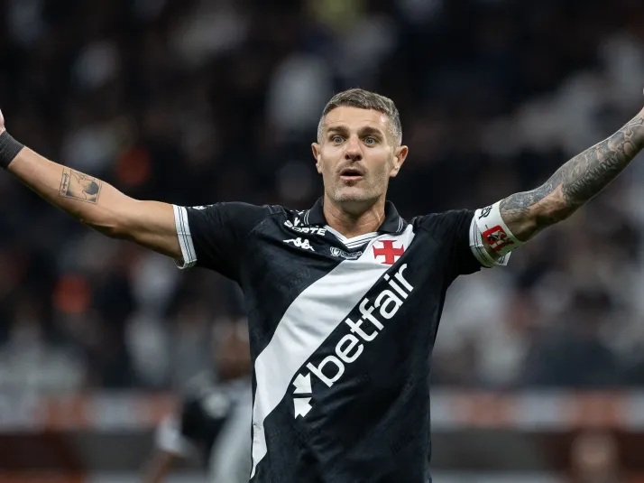 Vegetti, do Vasco, interessa ao Boca Juniors para 2026