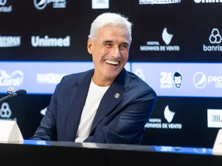 Grêmio tentará contratar Júnior Santos a pedido de Luís Castro