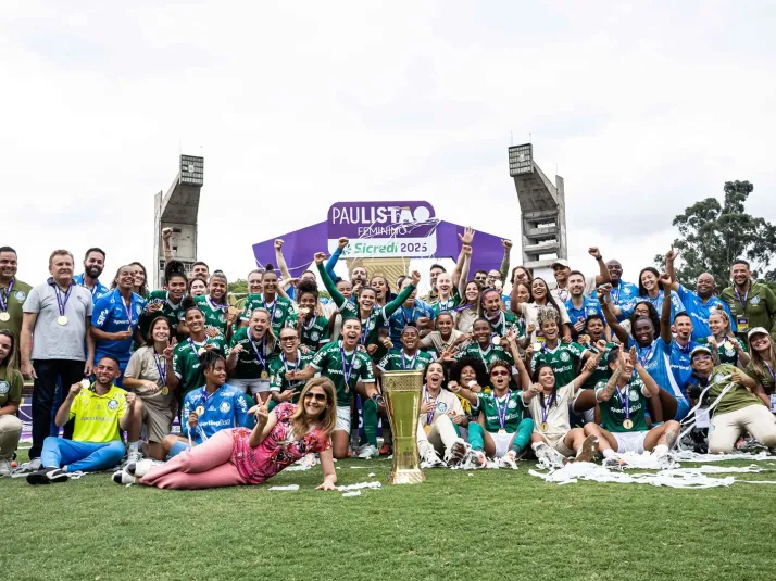 Palmeiras fecha ano histórico com dois títulos