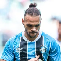 Braithwaite lamenta exposição da dívida do Grêmio e revela salário baixo
