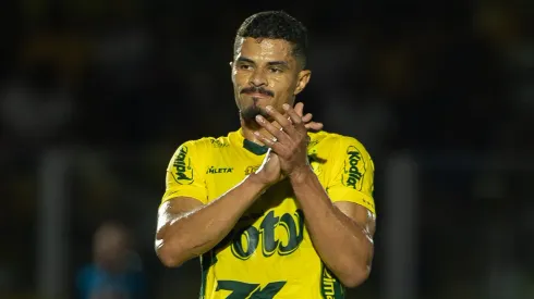 Lucas Ramon jogador do Mirassol durante partida contra o Palmeiras no estadio Jose Maria de Campos Maia pelo campeonato Brasileiro A 2025. Foto: Joisel Amaral/AGIF