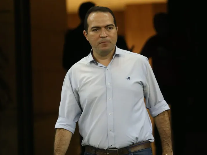 Por ida ao Corinthians, Marcelo Paz é notificado por multa com o Fortaleza