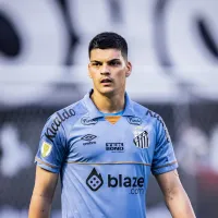 Flamengo decide ir com tudo para fechar contratação de Gabriel Brazão, goleiro do Santos