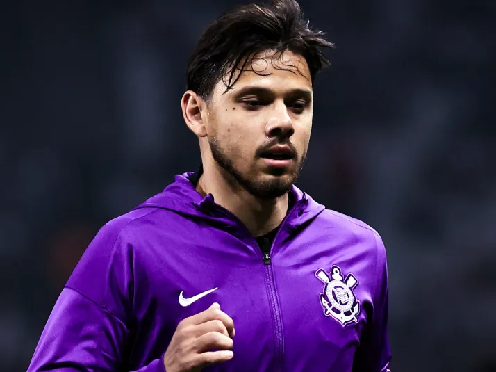 Athletico-PR avalia a contratação de Romero, ex-Corinthians