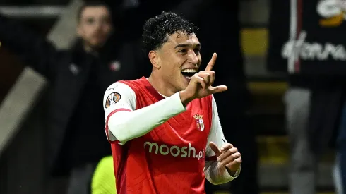 Vitor Carvalho comemora gol marcado pelo Braga. (Photo by Octavio Passos/Getty Images)