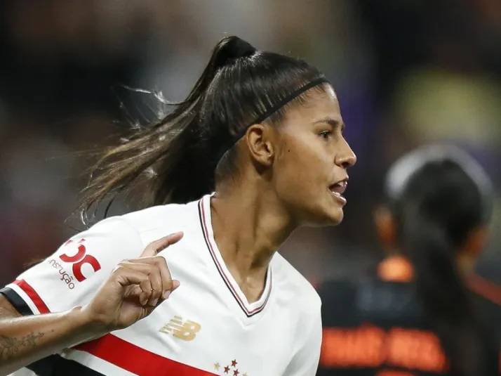Kaká deixa o São Paulo e pode se juntar a Amanda Gutierres na NWSL