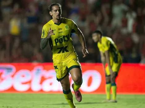 Chico da Costa está em BH para assinar com o Cruzeiro